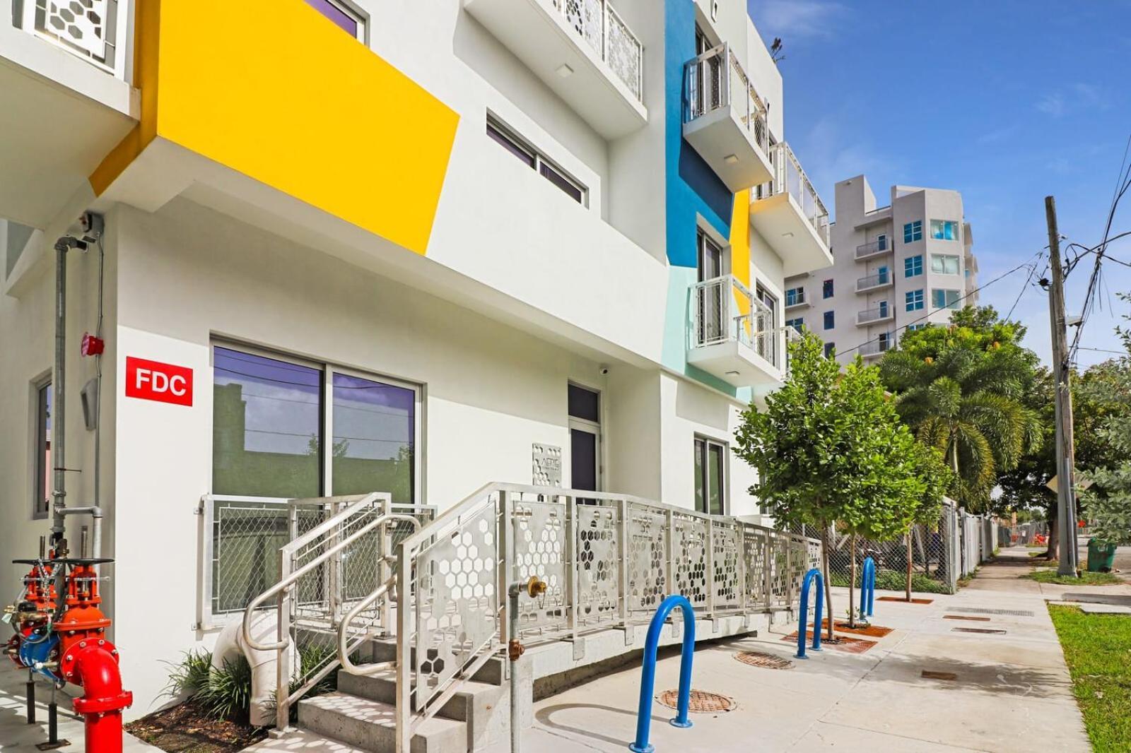 Aerie Apartments Miami Bagian luar foto